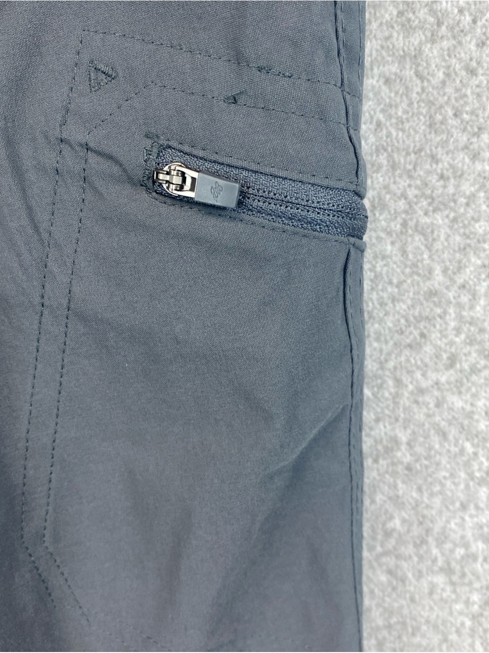 Eddie Bauer Gorpcore Pants Womens Sz 6 Capri Gray Hiking Performance Trail - Picture 4 of 10